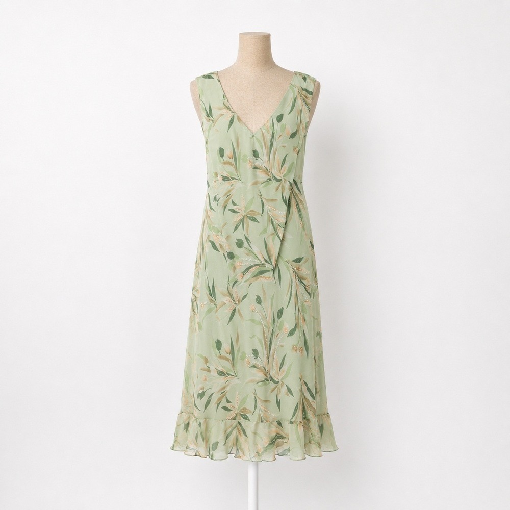 Robbie Bee Light Green Floral Midi Dress